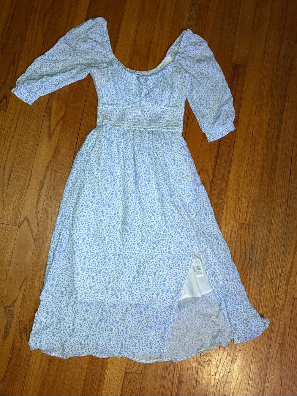 Hollister Light Blue Floral Puff-Sleeve Midi Dress Size XSMALL